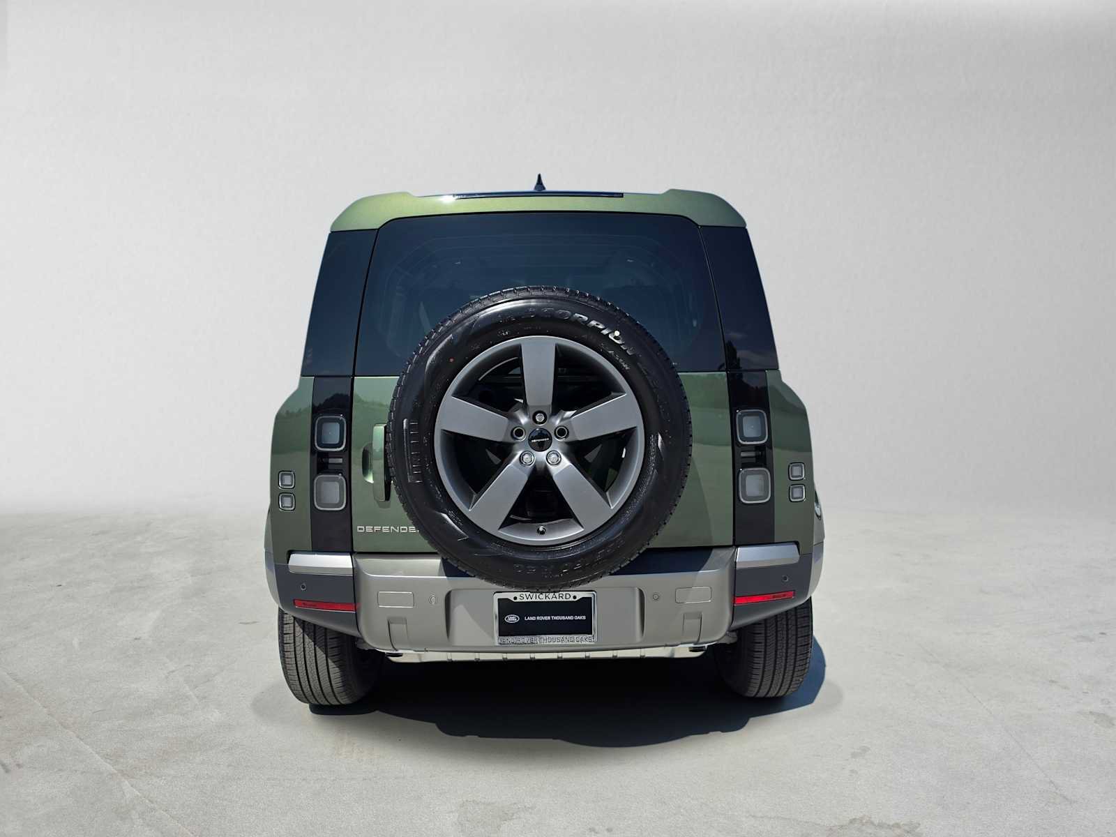 New 2026 Land Rover Defender 110 S AWD/4WD image 4