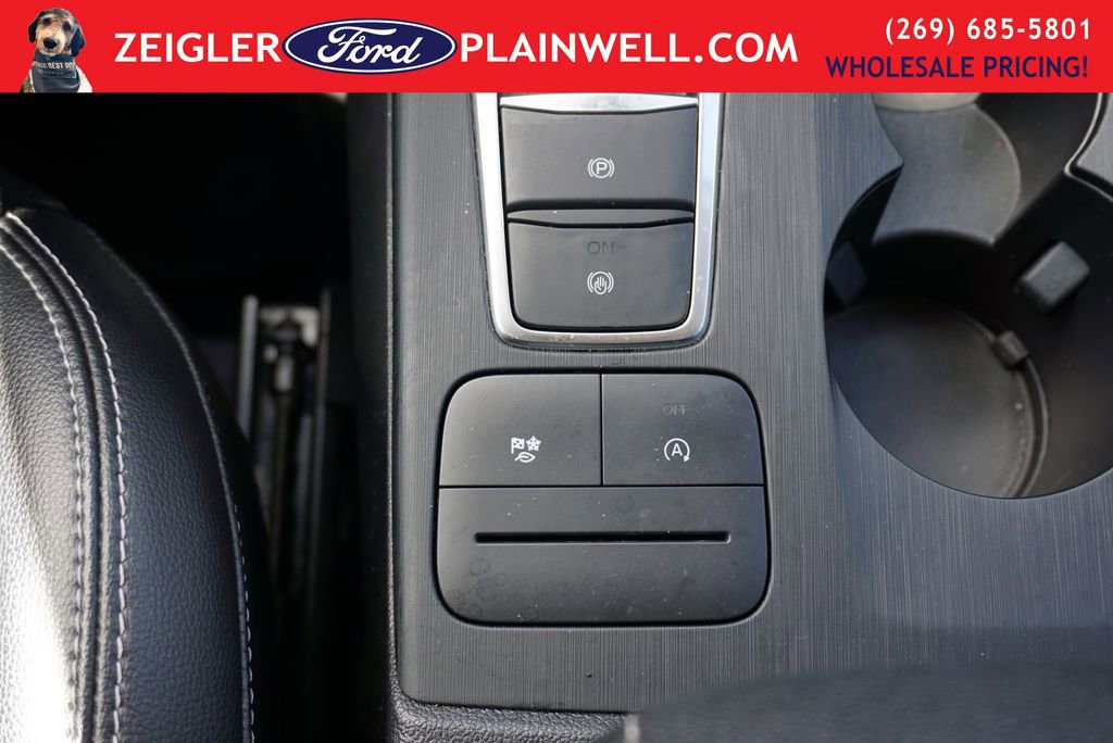 Used 2020 Ford Escape SEL FWD image 23