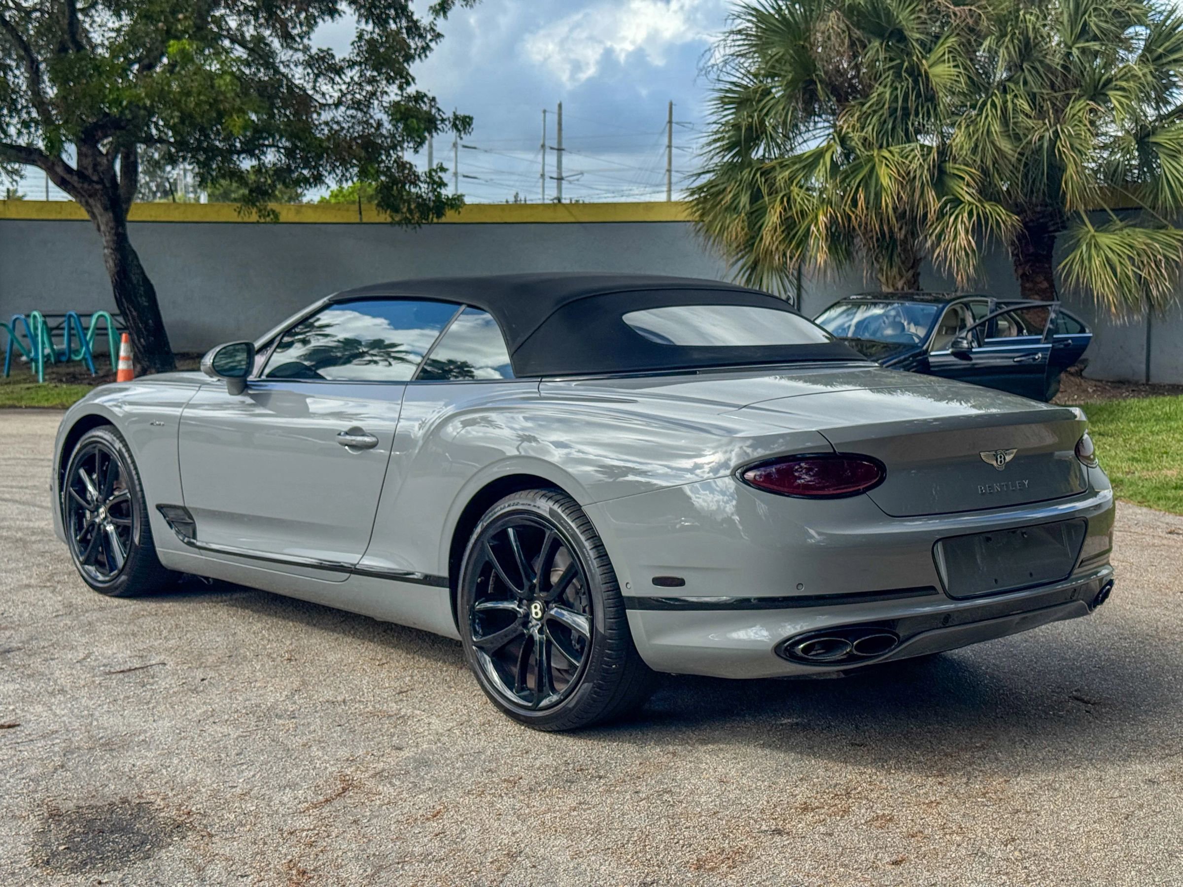 Used 2023 Bentley Continental GT Mulliner image 11