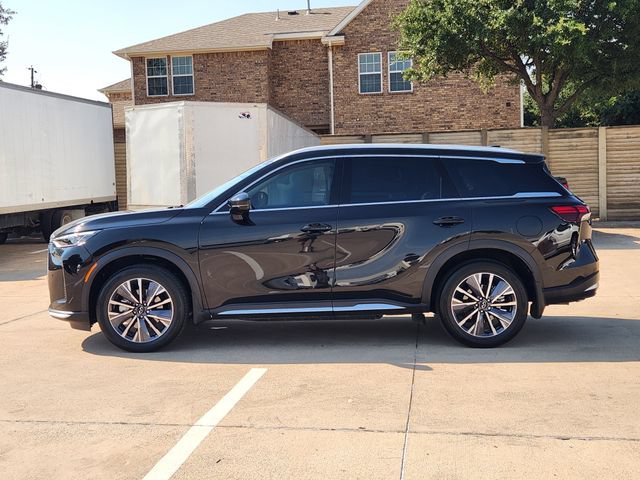 Used 2026 INFINITI QX60 Luxe w/ Cargo Package FWD image 12