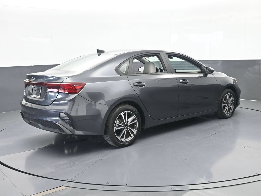 Used 2023 Kia Forte LXS FWD image 6