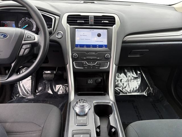 Used 2020 Ford Fusion SE image 14