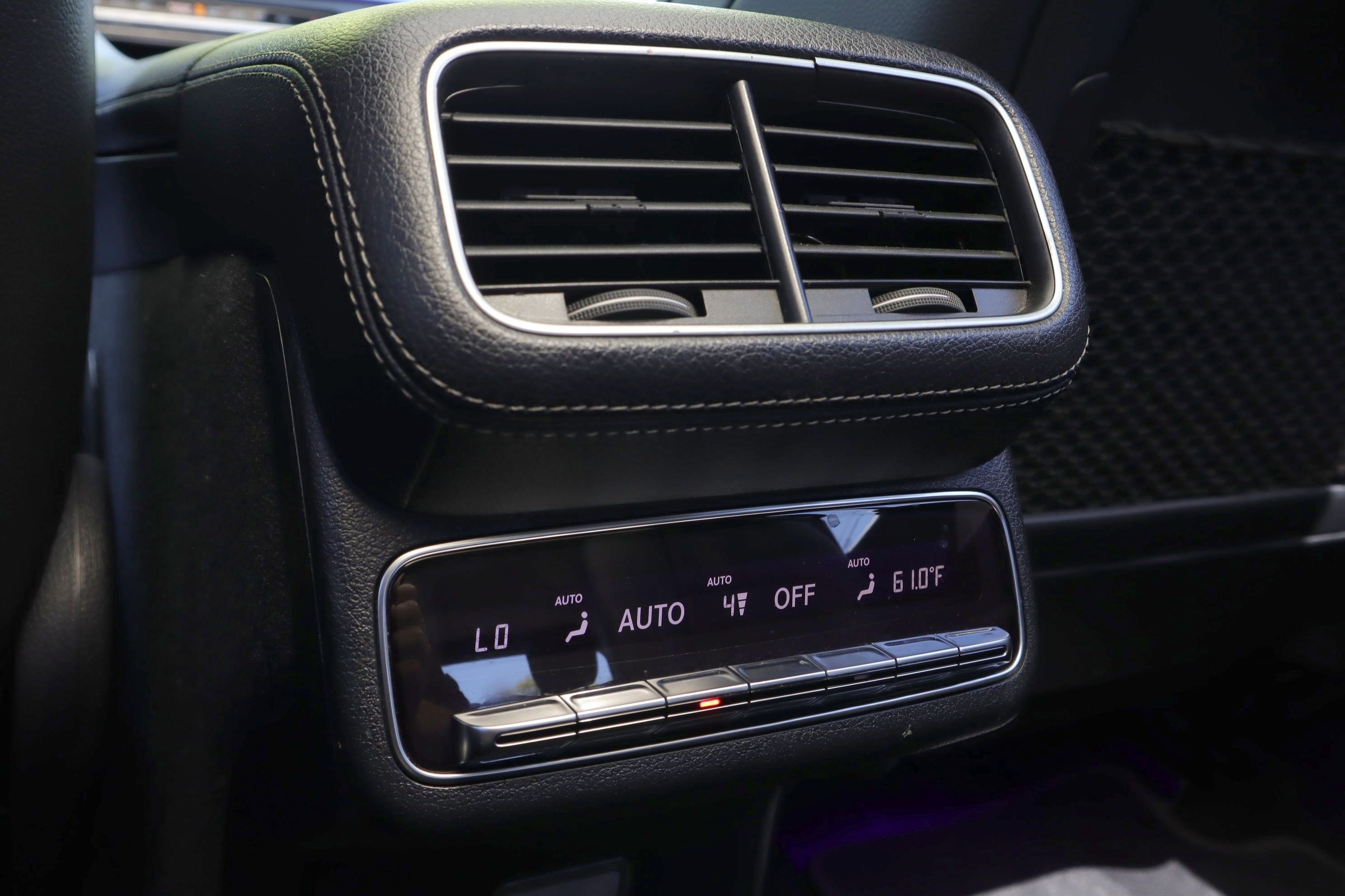 Used 2020 Mercedes-Benz GLS 450 4MATIC image 27