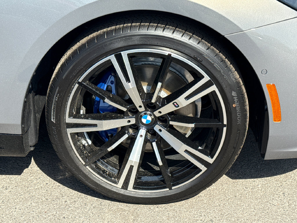 New 2026 BMW 530i xDrive w/ Executive Package AWD/4WD image 7