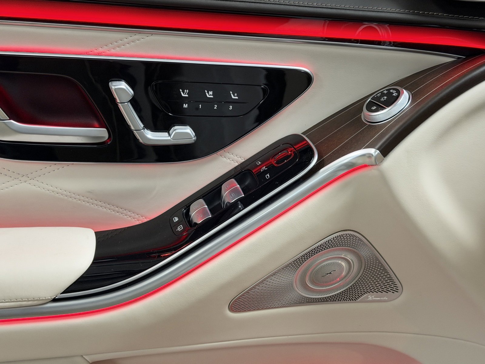 New 2025 Mercedes-Benz Maybach S 680 4MATIC image 16