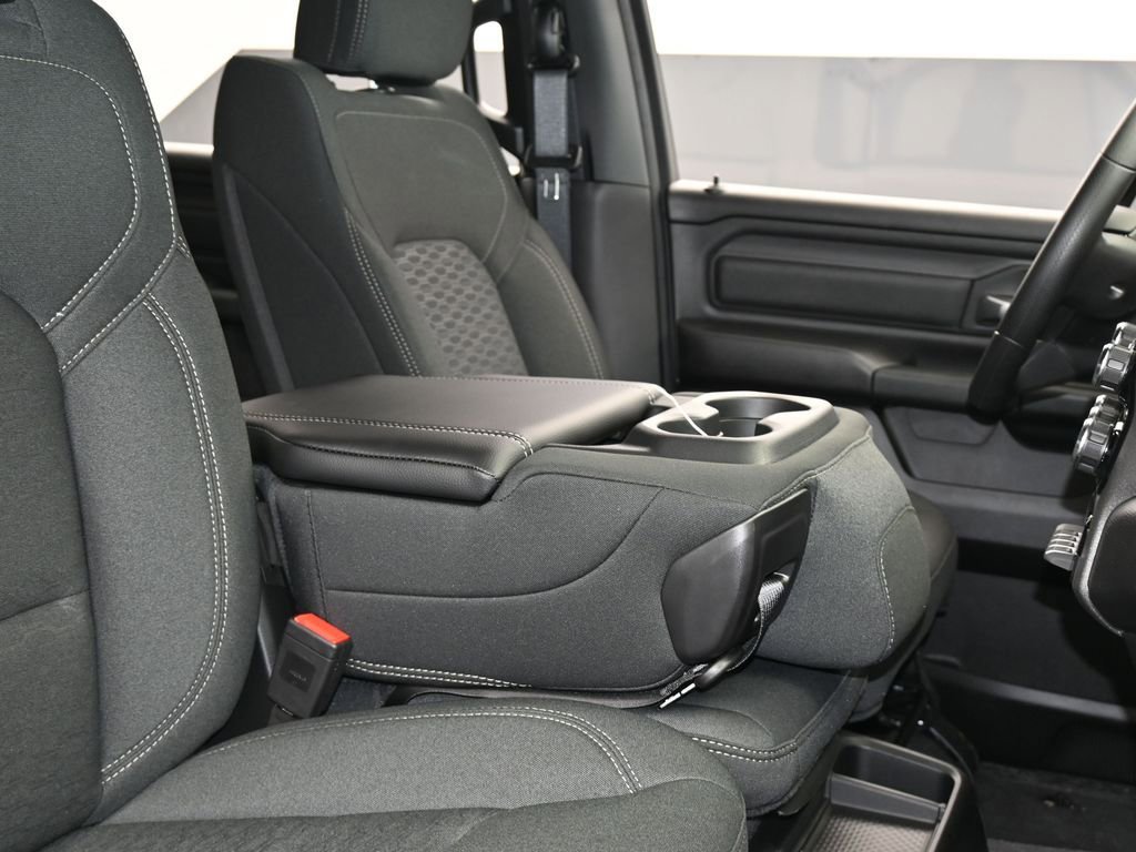 New 2026 RAM 1500 Classic Warlock image 37