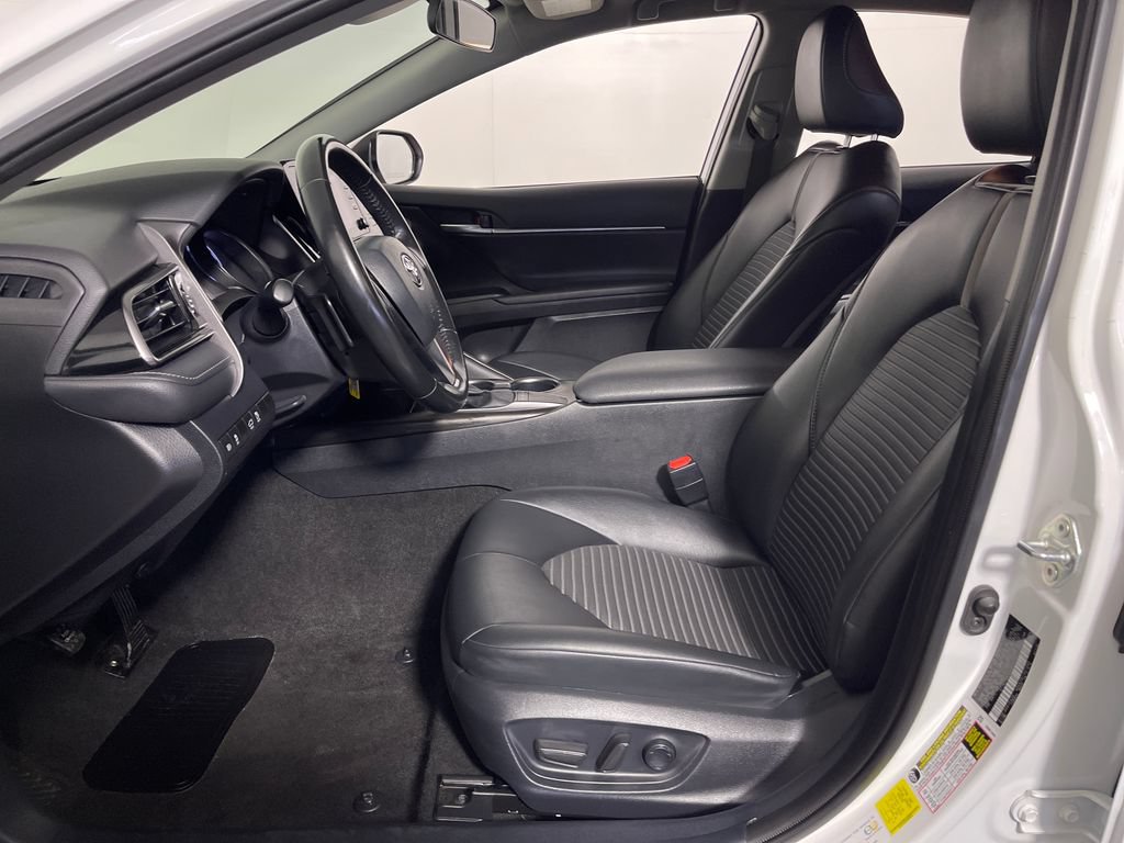 Used 2024 Toyota Camry SE FWD image 12