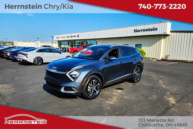 Used 2023 Kia Sportage EX AWD/4WD image 3