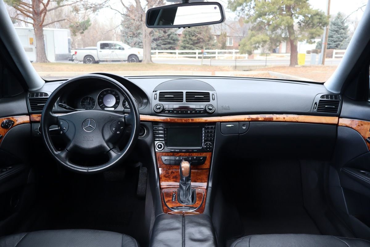 Used 2005 Mercedes-Benz E 500 4MATIC image 16