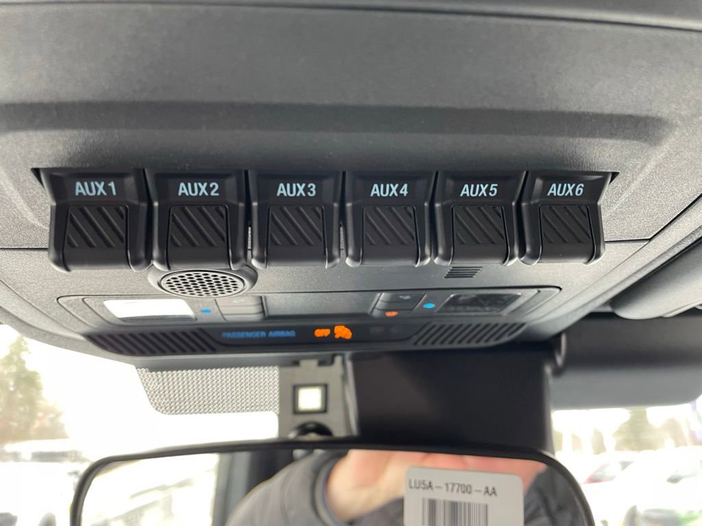 New 2025 Ford Bronco Badlands image 17