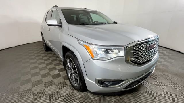 Used 2018 GMC Acadia Denali w/ Technology Package AWD/4WD image 14