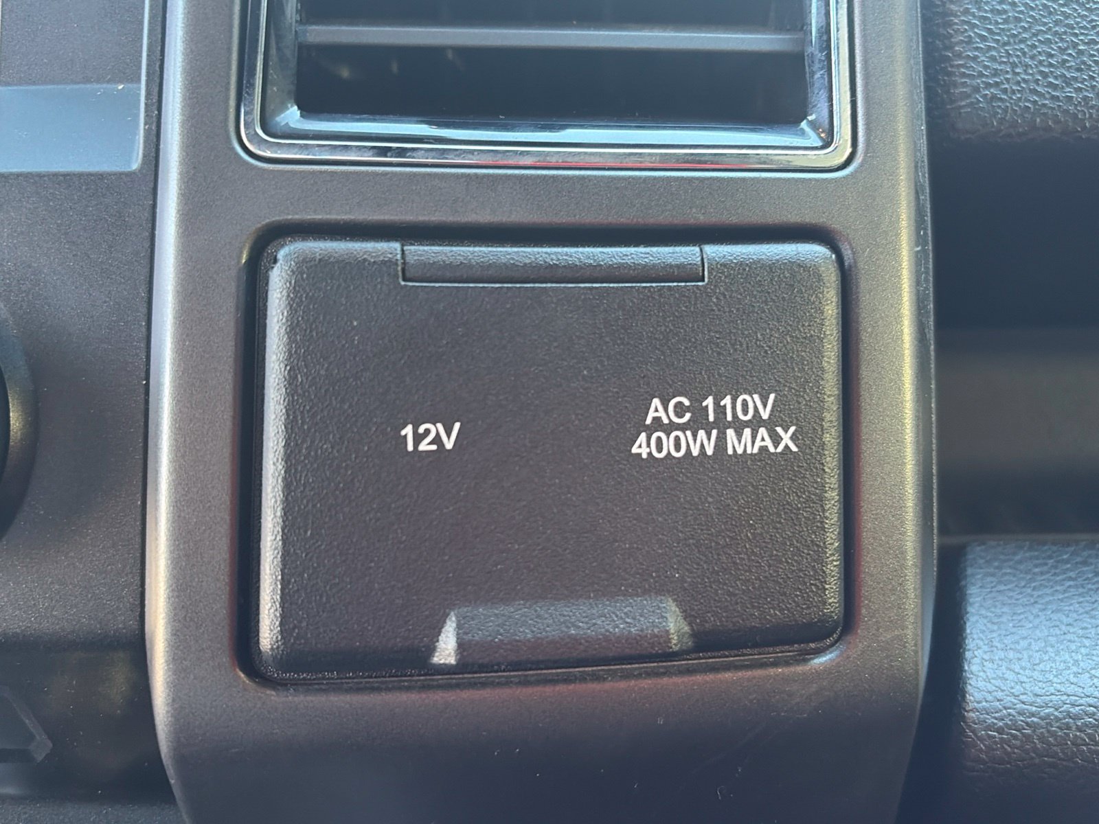Used 2018 Ford F150 XLT w/ Equipment Group 302A Luxury AWD/4WD image 27