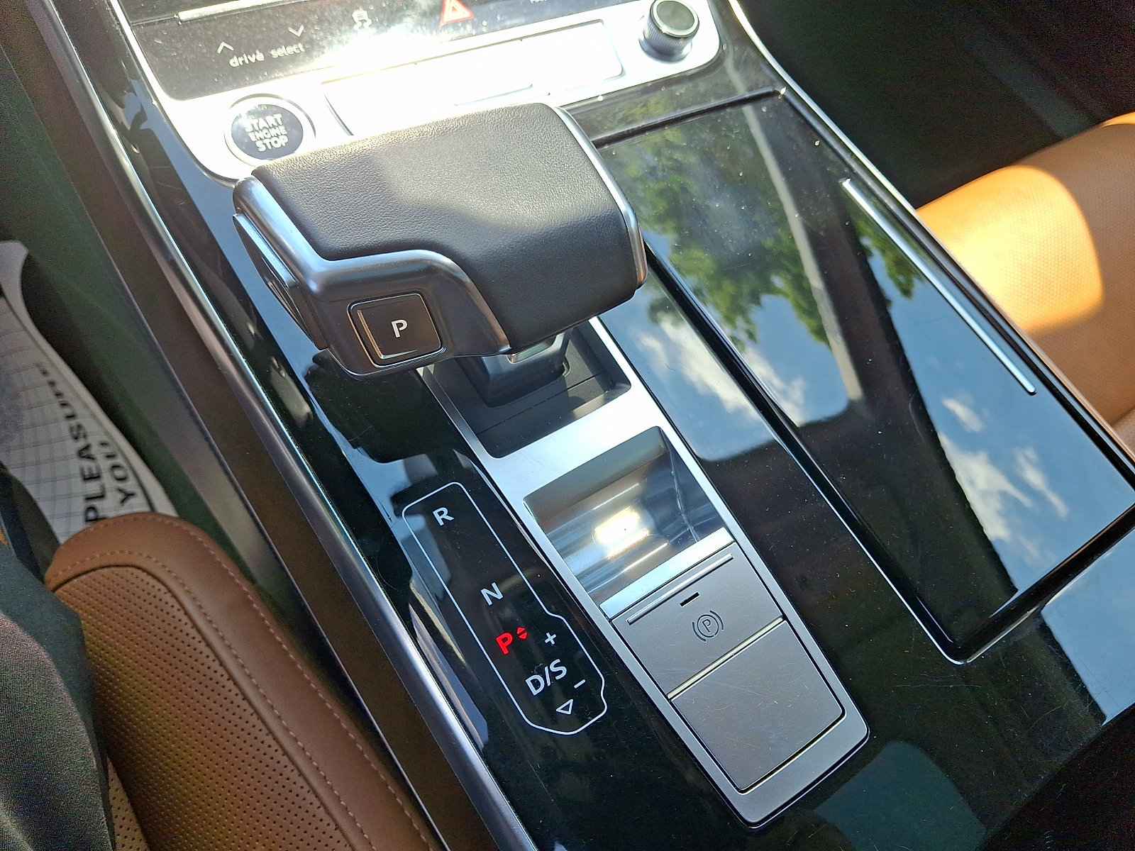 Certified 2023 Audi A8 L 3.0T w/ Comfort Plus Package AWD/4WD image 14