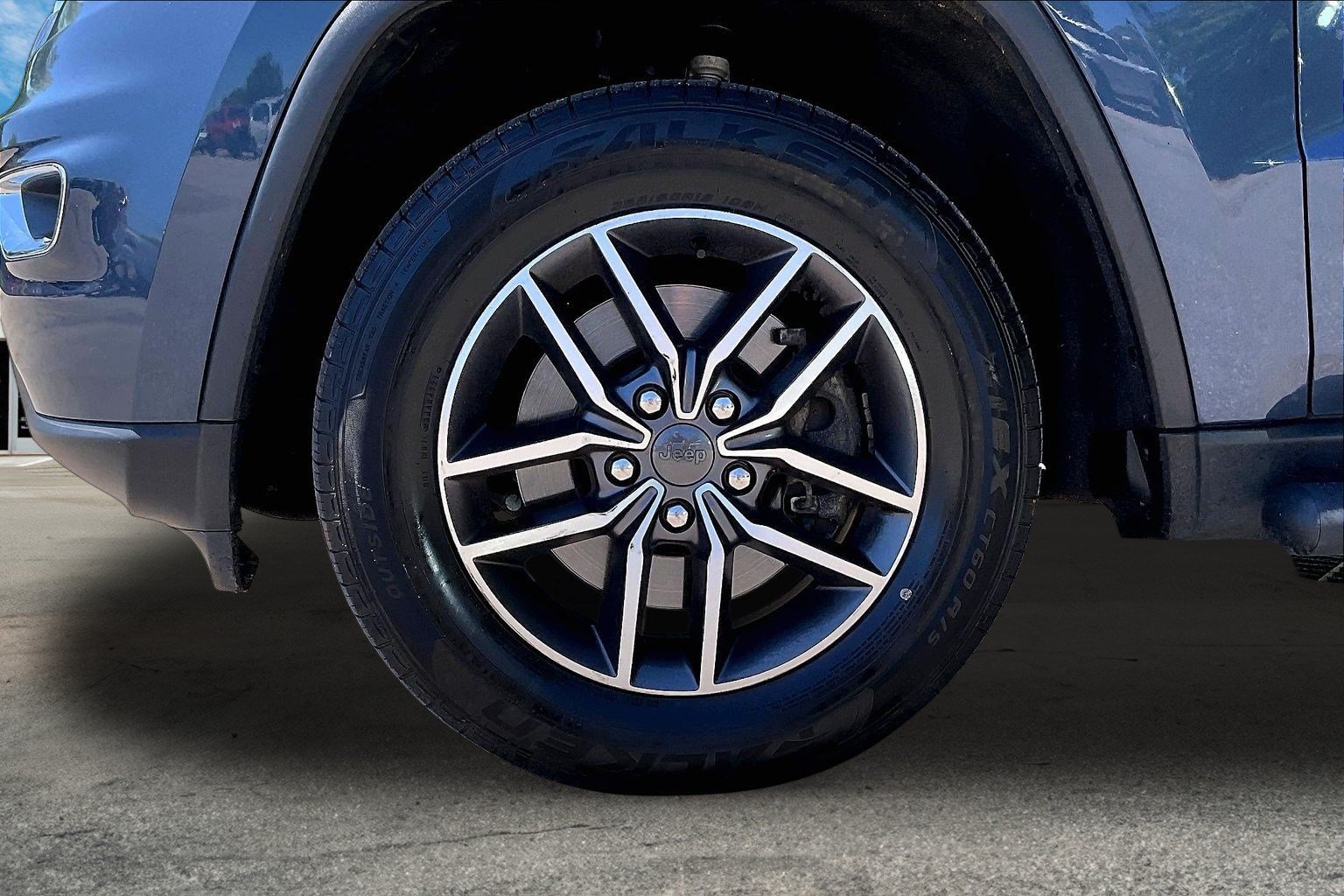 Certified 2021 Jeep Grand Cherokee Limited AWD/4WD image 8
