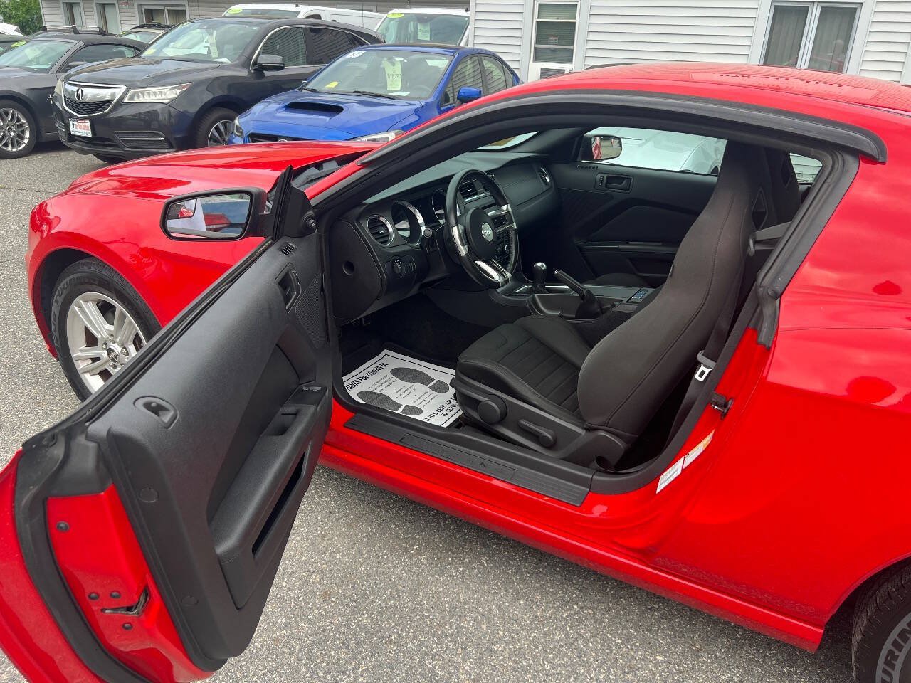 Used 2014 Ford Mustang Coupe RWD image 13