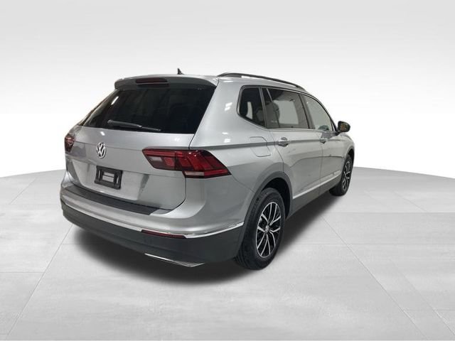 Certified 2021 Volkswagen Tiguan SE image 8