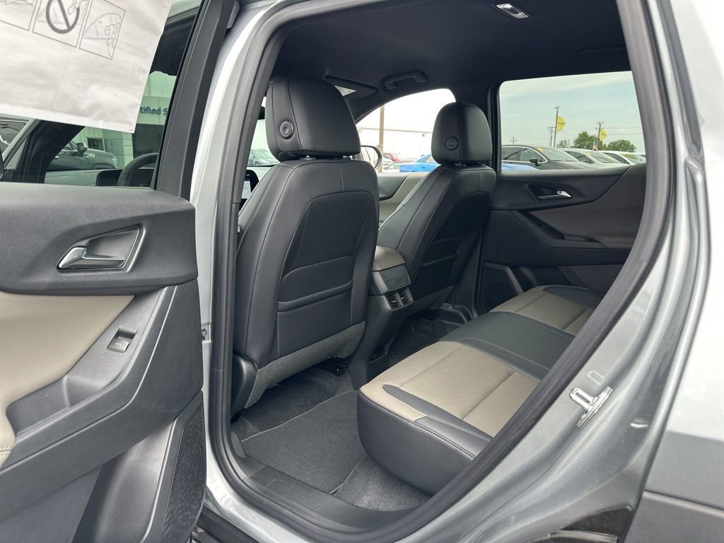 New 2026 Chevrolet Equinox LT w/ Convenience Package II FWD image 19