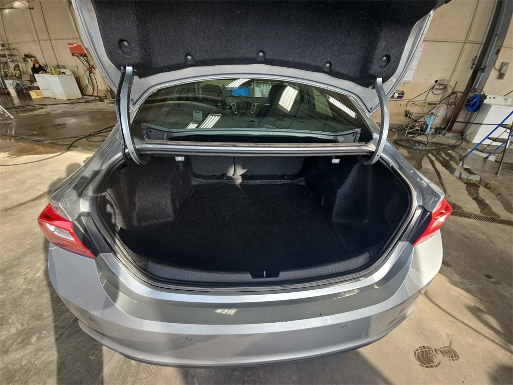 Used 2024 Chevrolet Malibu LT image 12