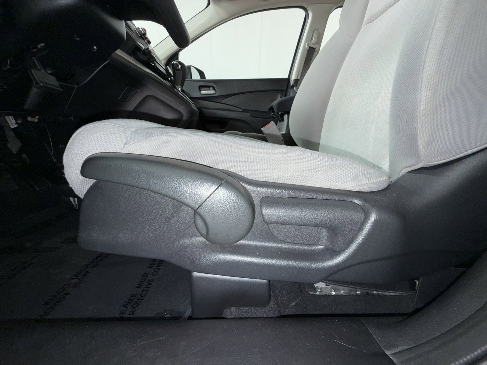 Used 2016 Honda CR-V LX image 14