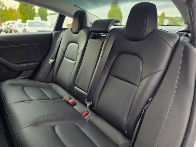 Used 2020 Tesla Model 3 Standard Range Plus image 29