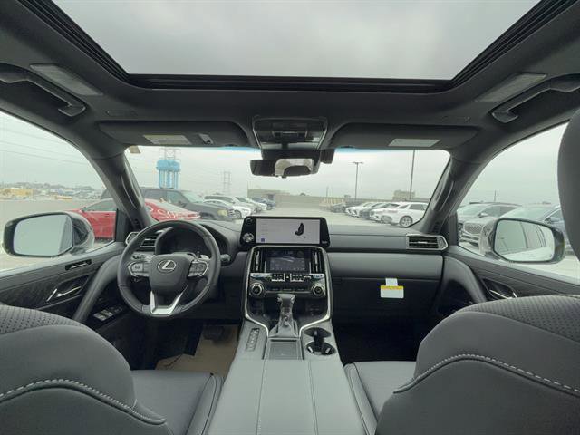 New 2026 Lexus LX 600 4WD w/ Luxury Package image 13