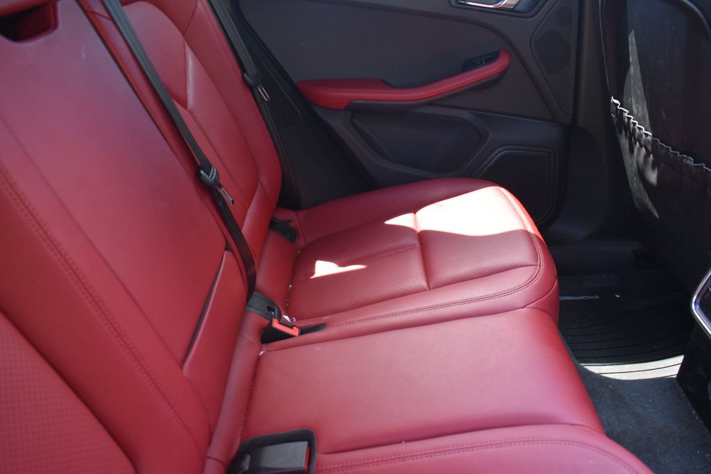 Used 2023 Porsche Macan Turbo AWD/4WD image 28