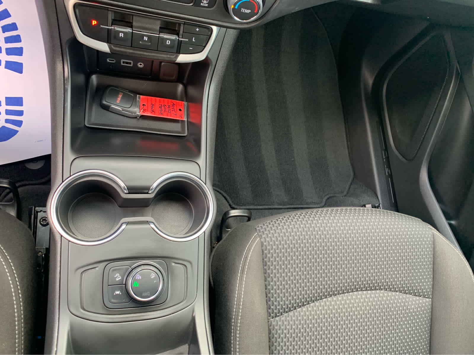 Used 2023 GMC Terrain SLE image 20