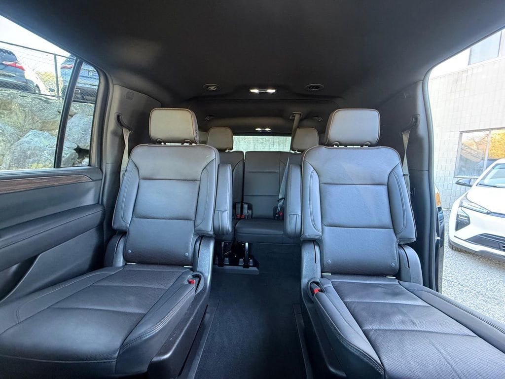 Used 2021 Chevrolet Suburban High Country AWD/4WD image 21
