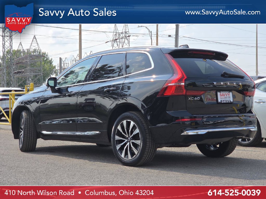 Used 2023 Volvo XC60 B5 Plus AWD/4WD image 13