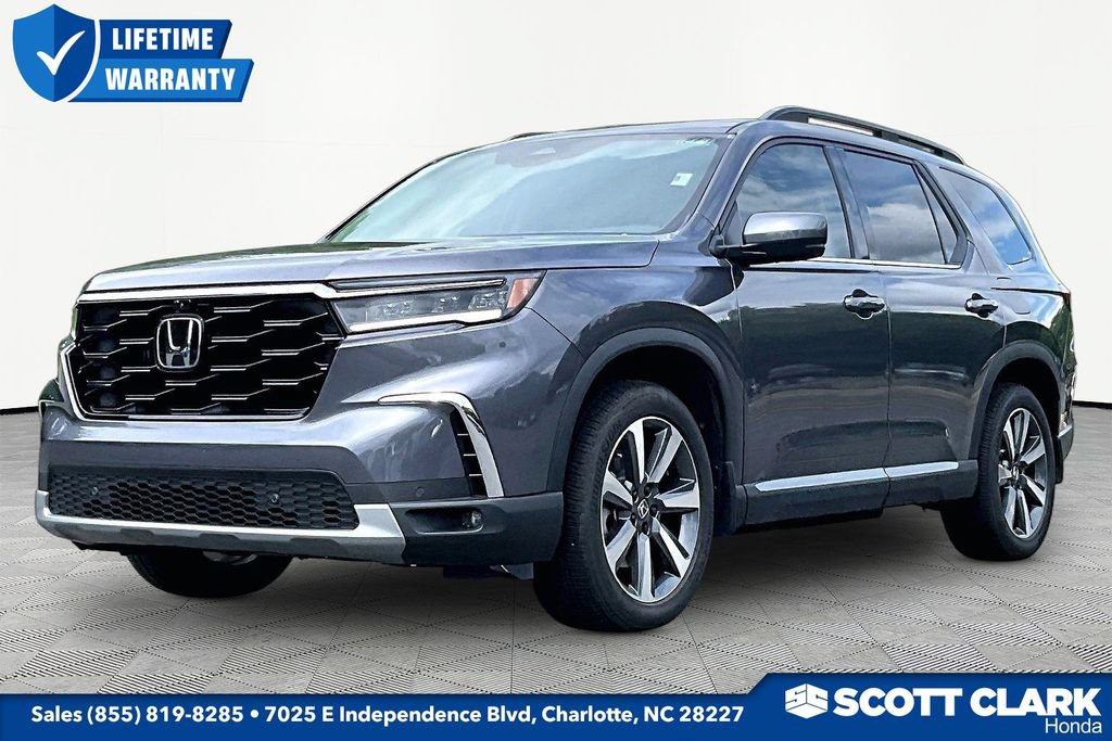 Used 2025 Honda Pilot Elite image 3