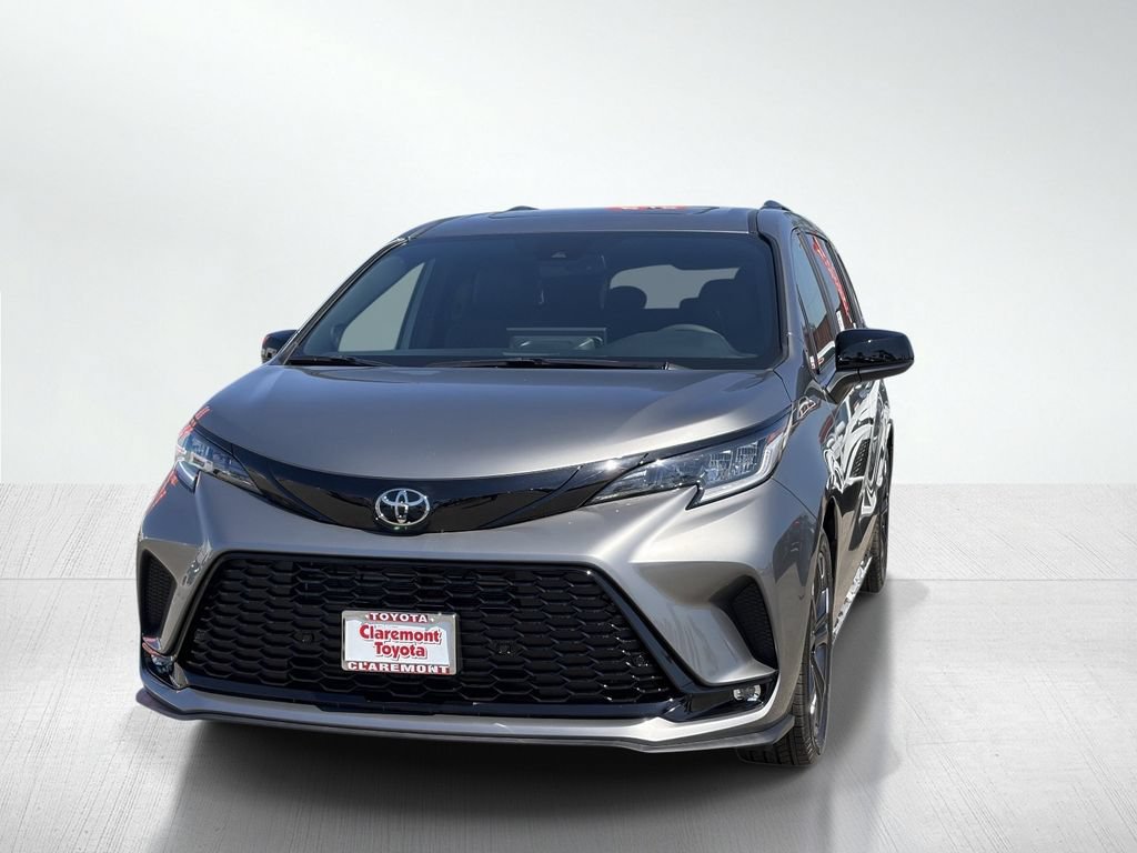 Certified 2026 Toyota Sienna XSE FWD image 13