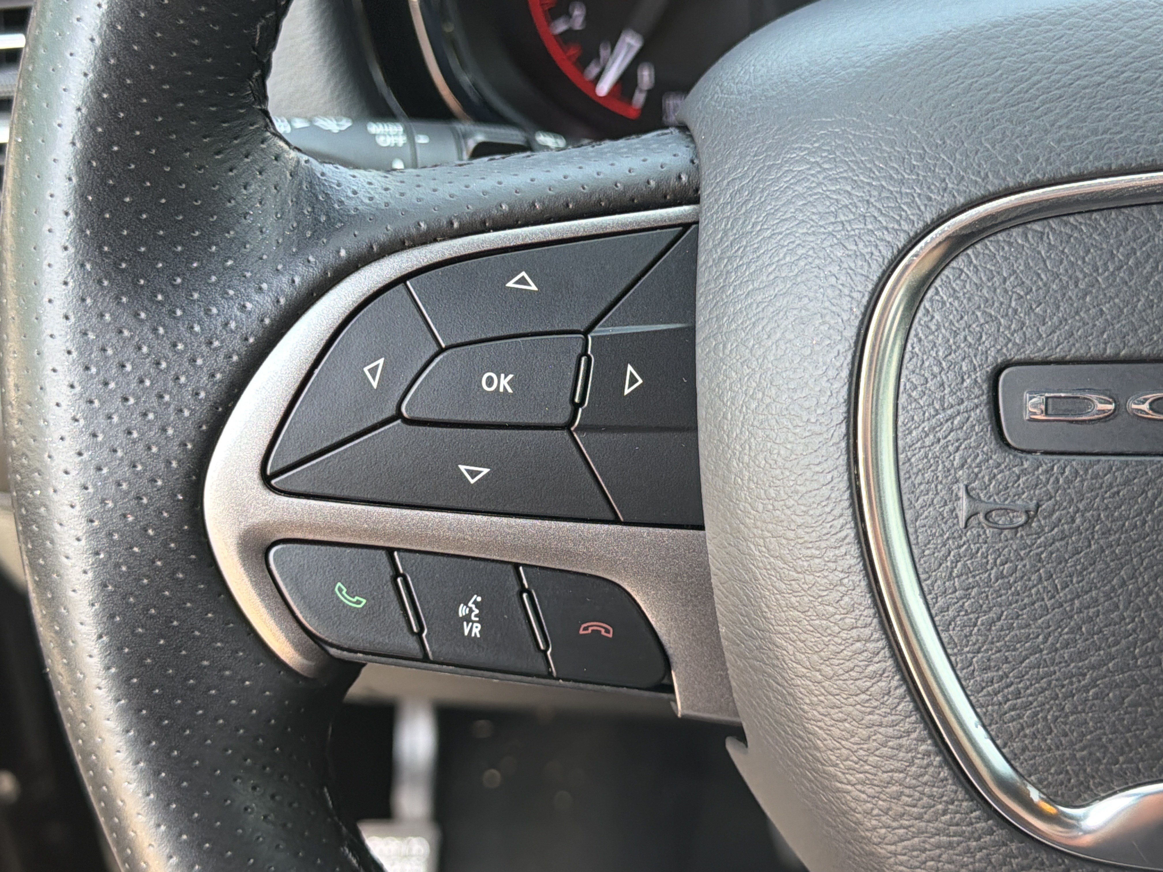 Used 2023 Dodge Durango SXT Launch Edition RWD image 30