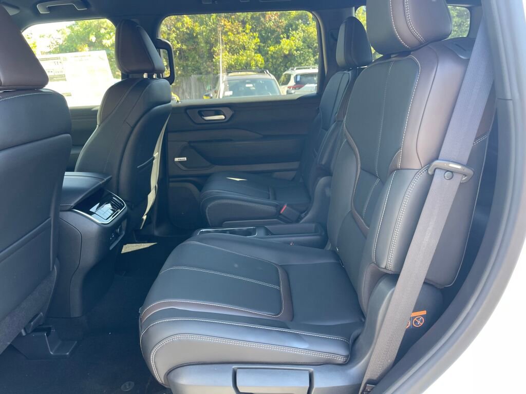 New 2026 Nissan Armada SL w/ Captain's Chari Seat Package image 14