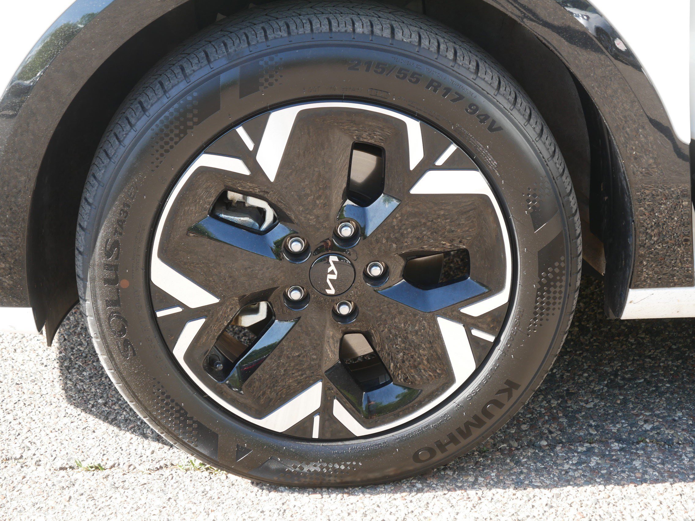 Certified 2024 Kia Niro Wind w/ Wind Preserve Package FWD image 15