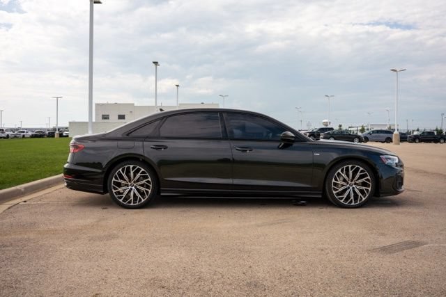 Used 2022 Audi A8 L 3.0T AWD/4WD image 8