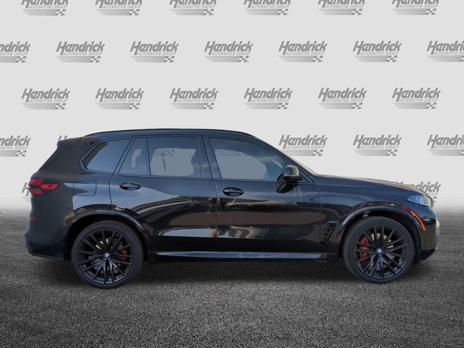 Used 2025 BMW X5 xDrive40i w/ M Sport Package image 11