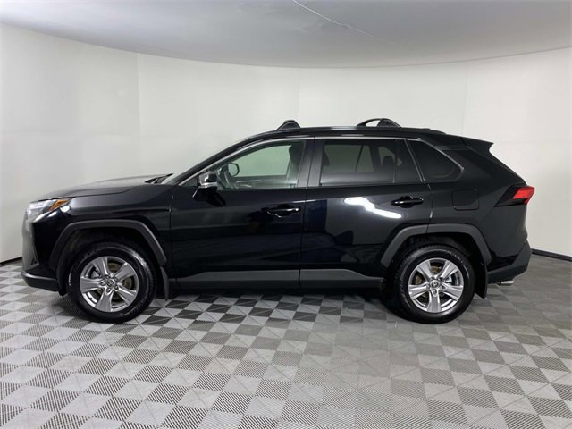 Used 2025 Toyota RAV4 XLE w/ Convenience Package image 5
