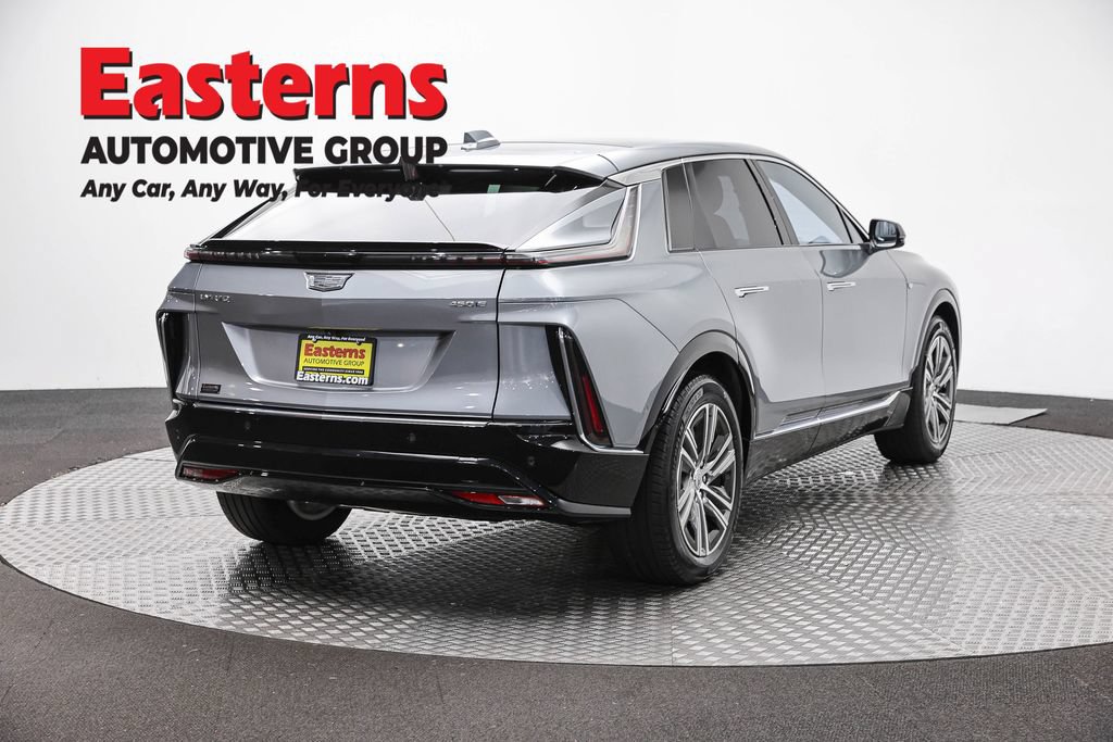 Used 2024 Cadillac Lyriq Luxury RWD image 6
