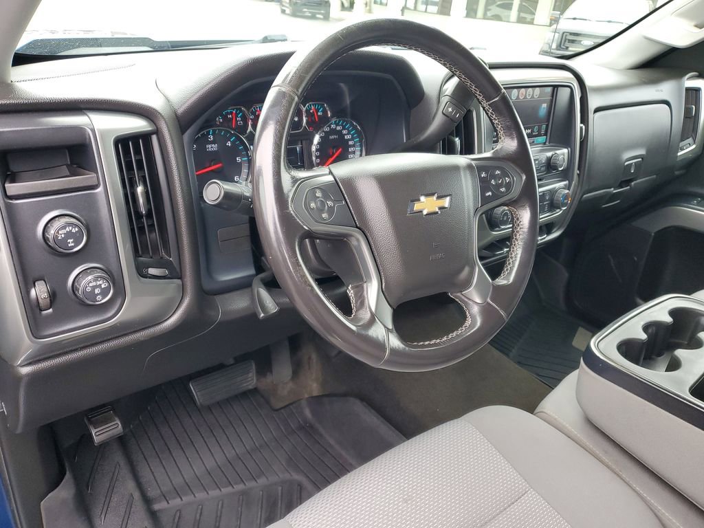 Used 2018 Chevrolet Silverado 1500 LT w/ LT Convenience Package image 11