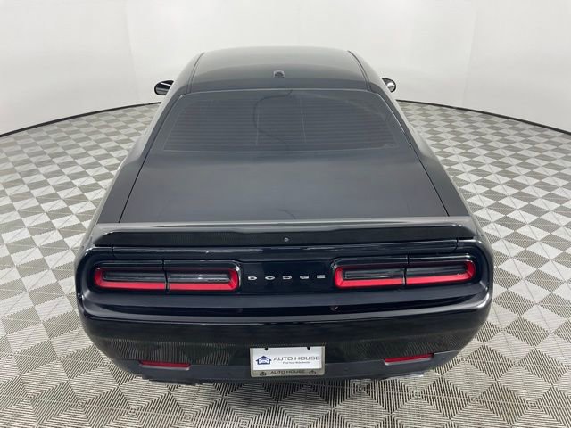 Used 2019 Dodge Challenger R/T RWD image 7