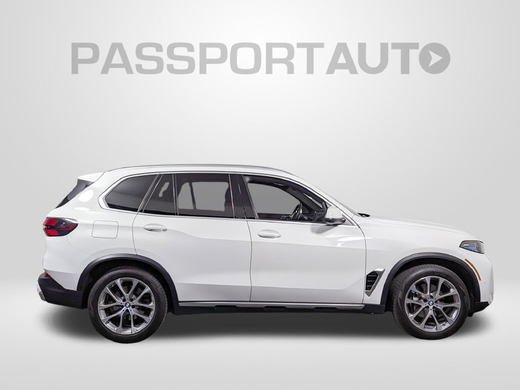 Used 2025 BMW X5 xDrive40i w/ Premium Package AWD/4WD image 8