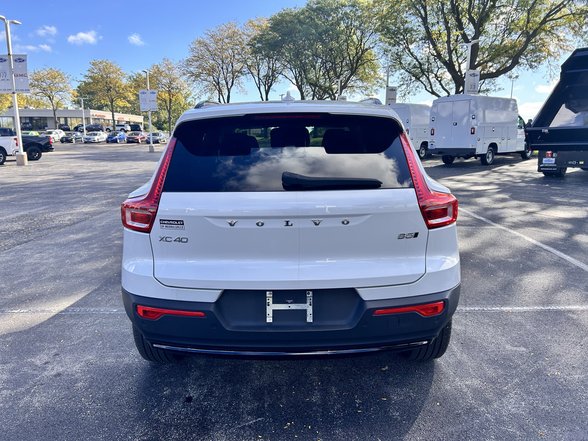 Used 2024 Volvo XC40 B5 Ultimate w/ Protection Package Premier AWD/4WD image 6