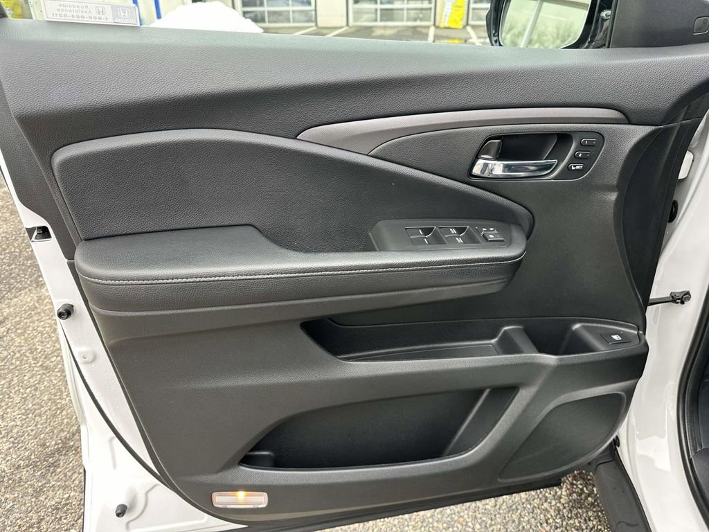 Certified 2023 Honda Ridgeline RTL-E image 14