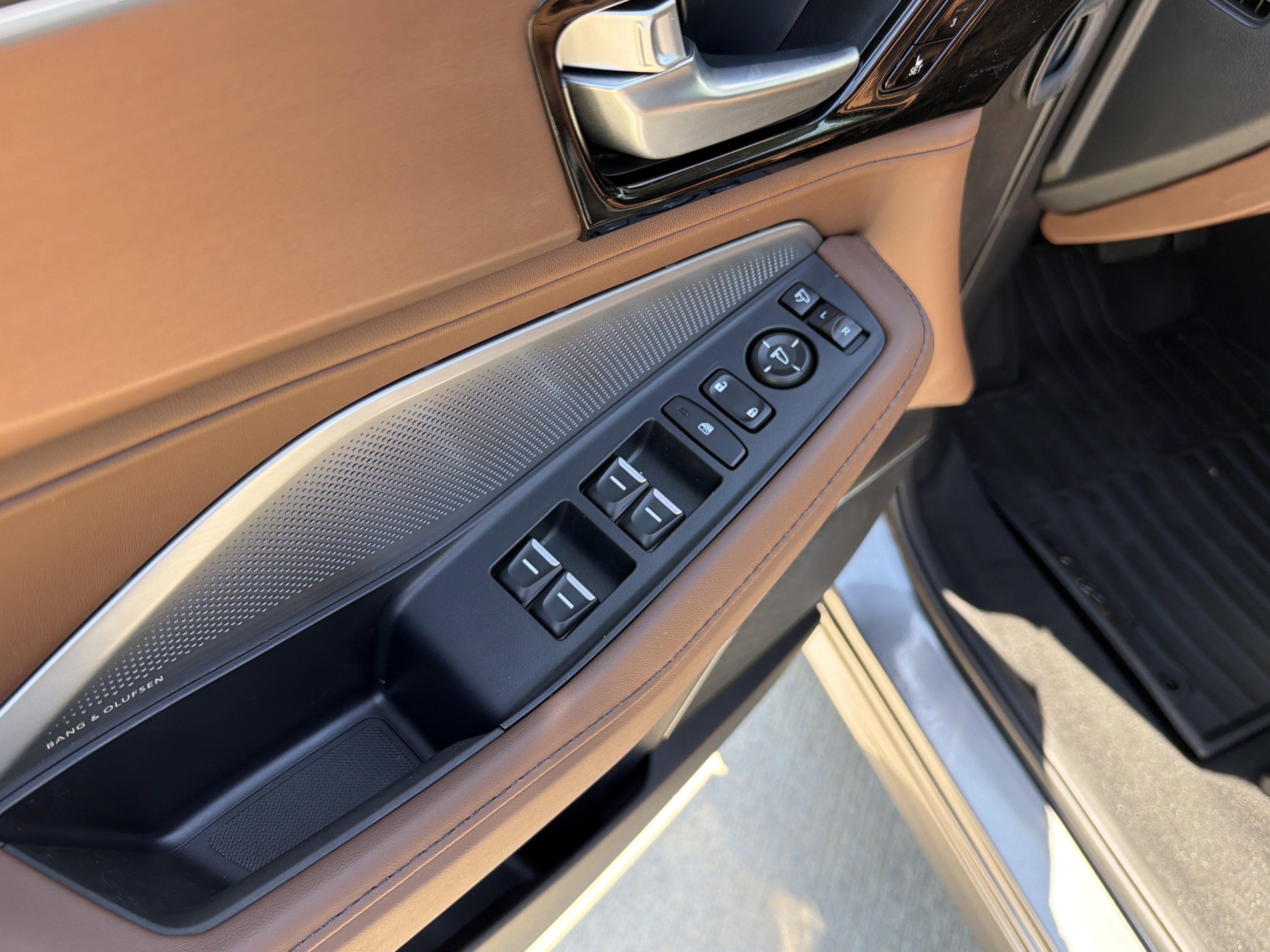 Certified 2026 Acura MDX FWD w/ Technology Package image 15