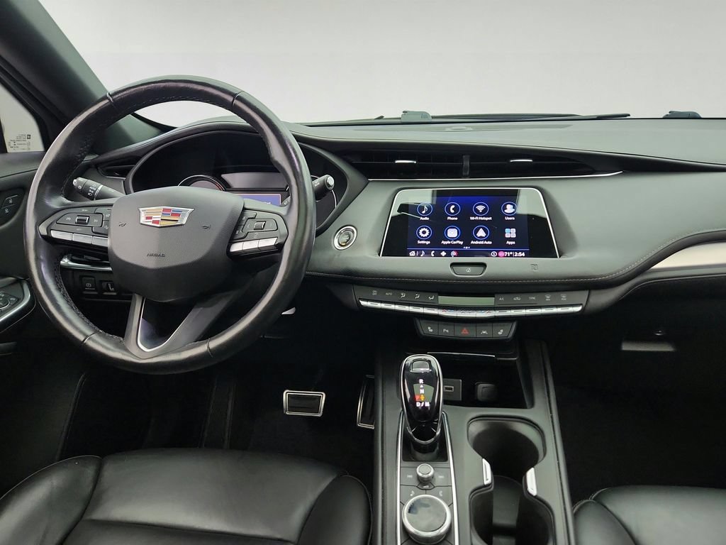 Used 2020 Cadillac XT4 Premium Luxury w/ Driver Awareness Package AWD/4WD image 23