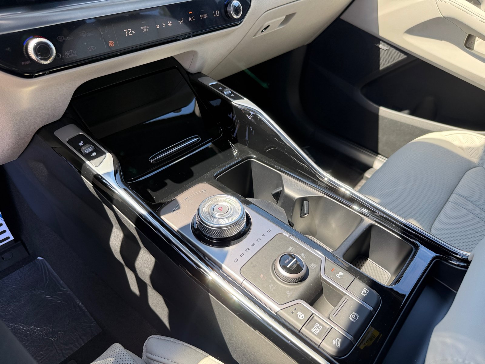 New 2026 Kia Sorento SX Prestige AWD/4WD image 13