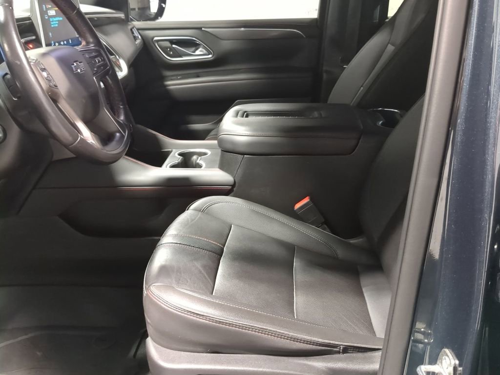 Used 2022 Chevrolet Tahoe RST w/ Luxury Package AWD/4WD image 20