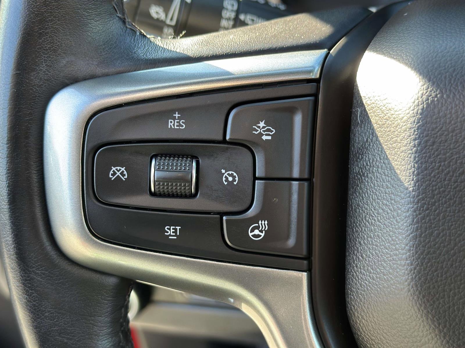 Used 2021 Chevrolet Tahoe Z71 w/ Z71 Off-Road Package image 14