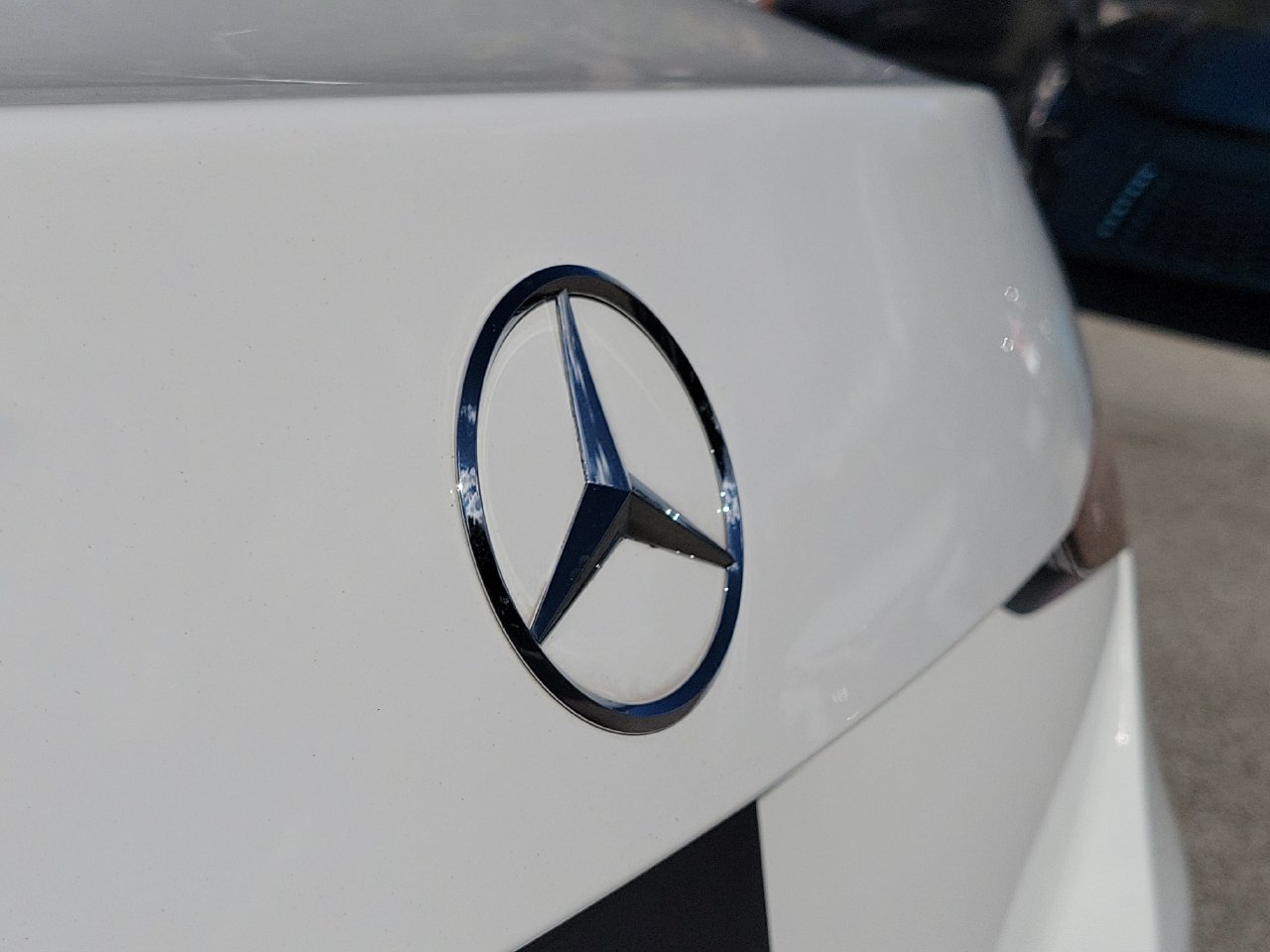 Used 2025 Mercedes-Benz C 300 Sedan image 7