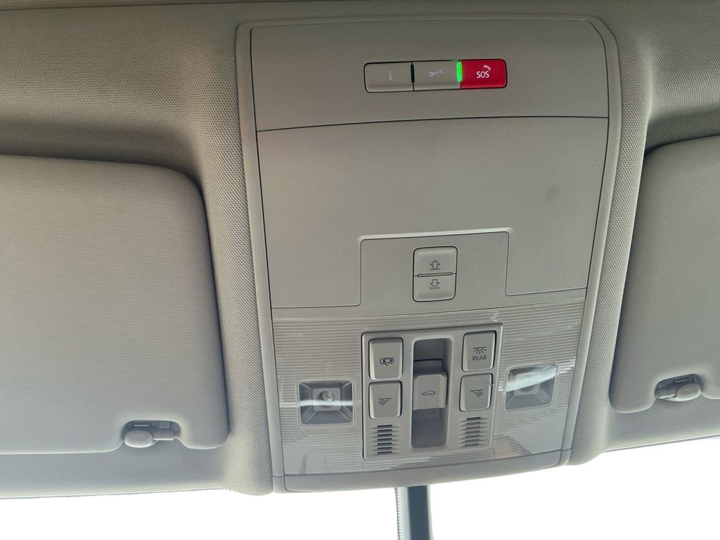 Used 2023 Volkswagen Atlas SE w/ Panoramic Sunroof Package image 21